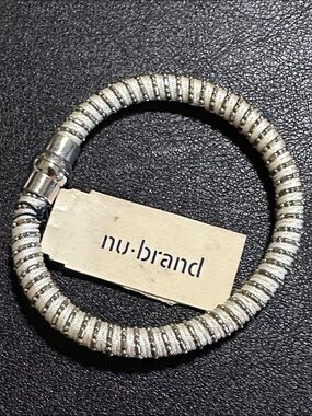 NWT Nu-Brand White Woven Beaded Cord Magnetic Bracelet Nordstrom